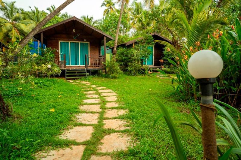 Montego Bay Village - Resort